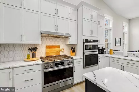 Kitchen - 140 Lighthouse Dr, Bumpass, VA 23024 photo 3 of 5
