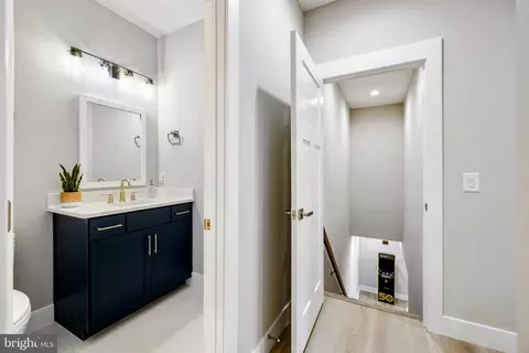 Entry Way - 140 Lighthouse Dr, Bumpass, VA 23024 photo 11 of 15