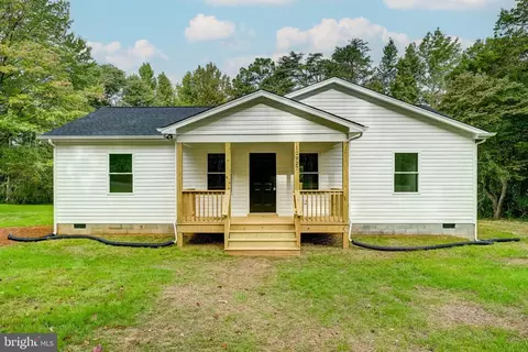 12927 Shannon Hill Rd, Louisa, VA 23093