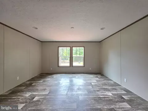 Living - 1271 Doctors Rd, Louisa, VA 23093 photo 3 of 3