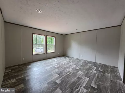 Living - 1271 Doctors Rd, Louisa, VA 23093 photo 2 of 3