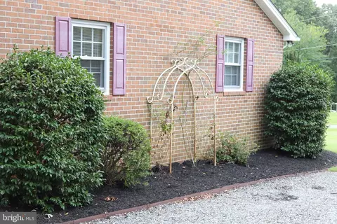 Exterior - 804 St Frances Ave, Mineral, VA 23117 photo 6 of 7
