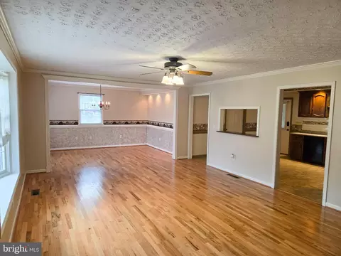 Living - 804 St Frances Ave, Mineral, VA 23117 photo 1 of 3