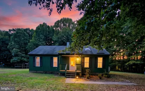 147 Belsches Rd, Bumpass, VA 23024