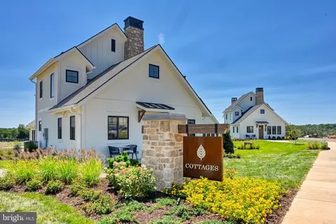 1600 Cutalong Way #2005-B, Mineral, VA 23117