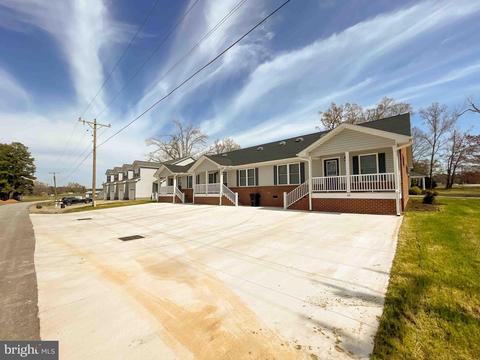 102-114 Maple Ln, Kenbridge, VA 23944