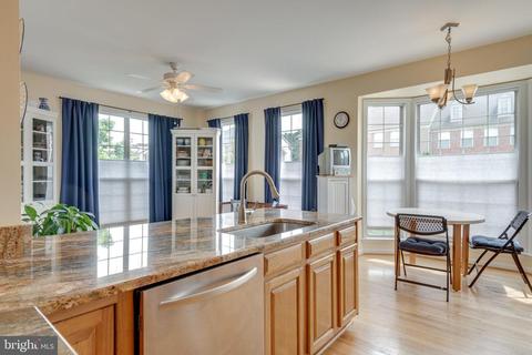20925 Trinity Sq, Sterling, VA 20165 photo 8