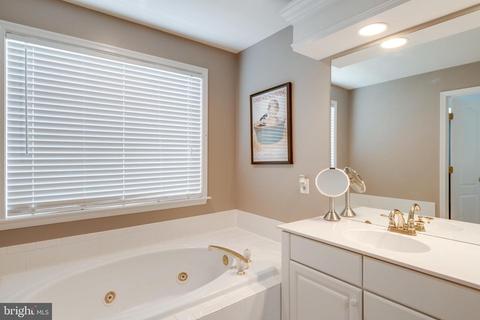 20925 Trinity Sq, Sterling, VA 20165 photo 25
