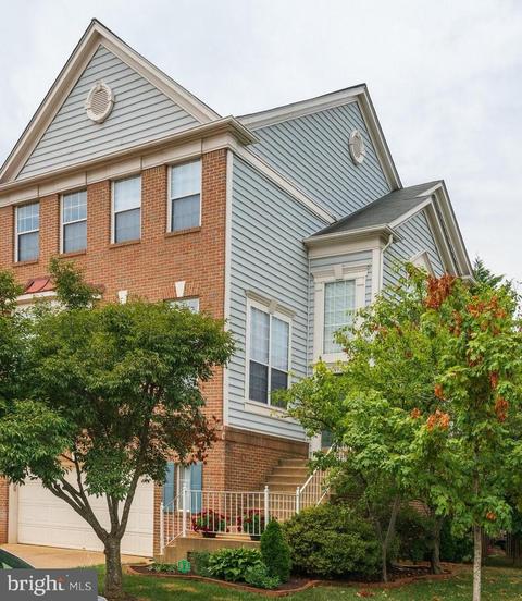 20925 Trinity Sq, Sterling, VA 20165 photo 2
