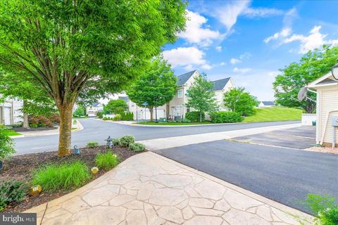 42717 Explorer, Brambleton, VA 20148 photo 6