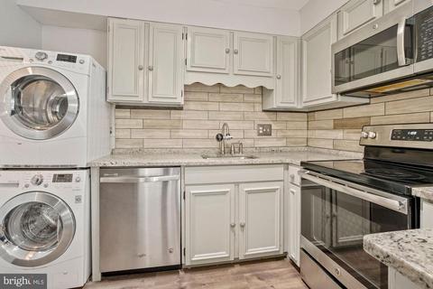 310 E Cornell Dr, Sterling, VA 20164 photo 14