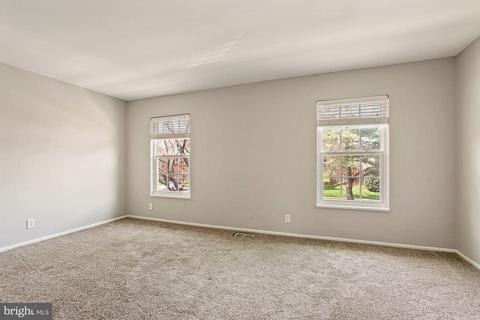 310 E Cornell Dr, Sterling, VA 20164 photo 4