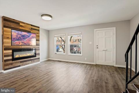 310 E Cornell Dr, Sterling, VA 20164 photo 9