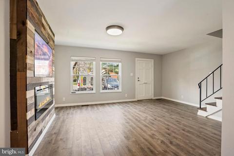 310 E Cornell Dr, Sterling, VA 20164 photo 7