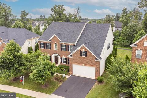 25147 Beach Pl, Chantilly, VA 20152 photo 1