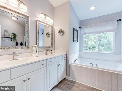 20529 Breezyhill Dr, Ashburn, VA 20147 photo 28