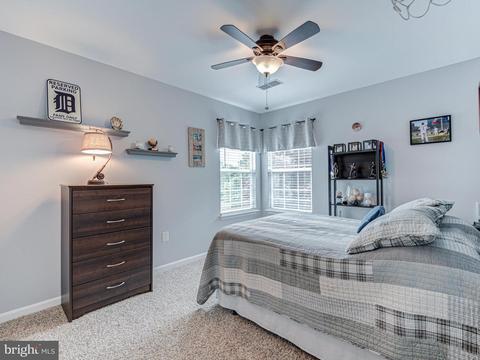 20529 Breezyhill Dr, Ashburn, VA 20147 photo 33