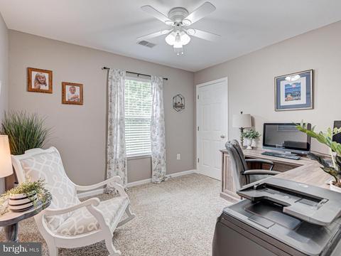 20529 Breezyhill Dr, Ashburn, VA 20147 photo 35