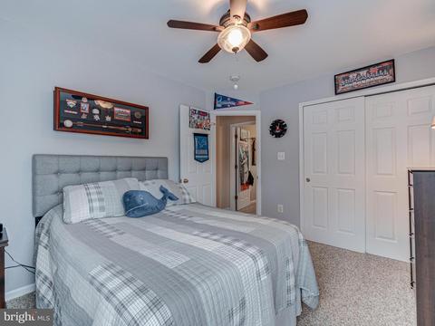 20529 Breezyhill Dr, Ashburn, VA 20147 photo 34