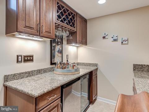 20529 Breezyhill Dr, Ashburn, VA 20147 photo 45