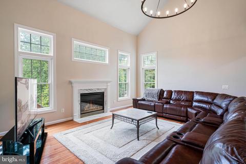 47425 Middle Bluff Pl, Sterling, VA 20165 photo 1
