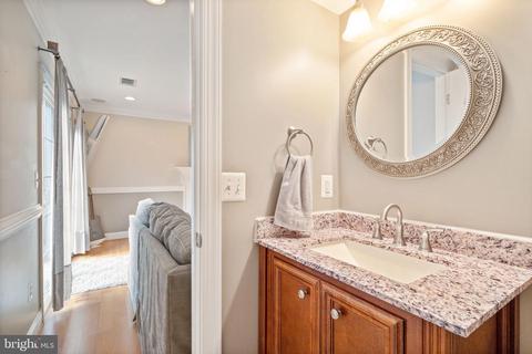 2 Worthington Ct, Sterling, VA 20165 photo 24