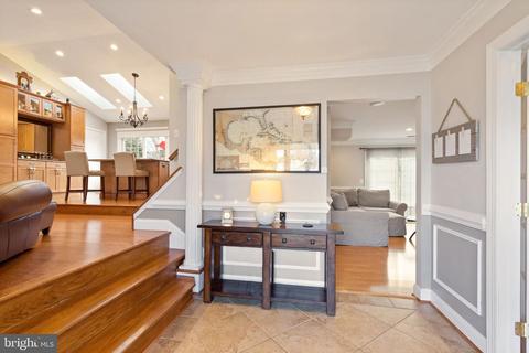 2 Worthington Ct, Sterling, VA 20165 photo 6