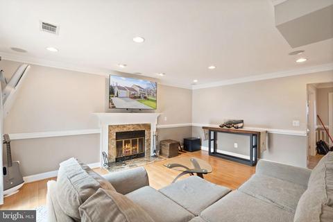 2 Worthington Ct, Sterling, VA 20165 photo 22