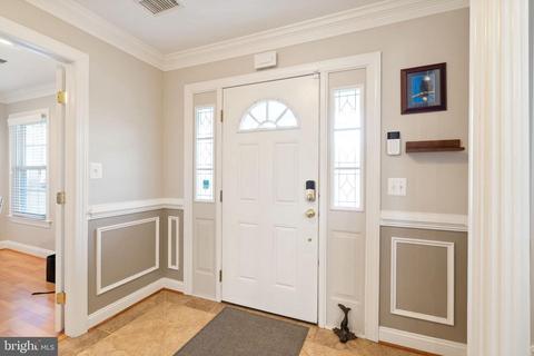 2 Worthington Ct, Sterling, VA 20165 photo 8