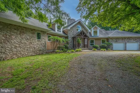 38914 Goose Creek Ln, Leesburg, VA 20175