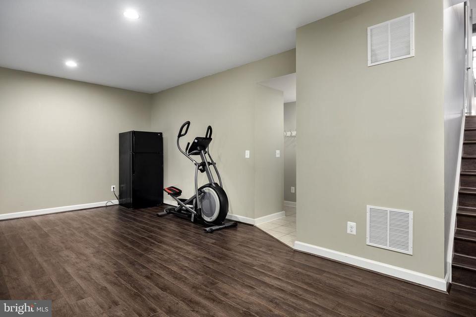  21256 Park Grove Ter, Ashburn, VA 20147 photo 33