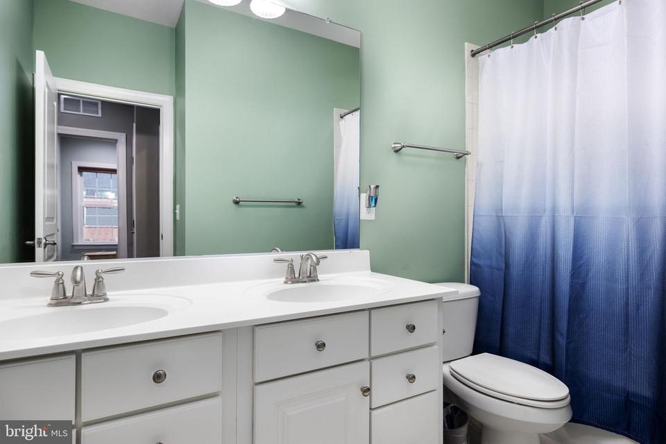  21256 Park Grove Ter, Ashburn, VA 20147 photo 27