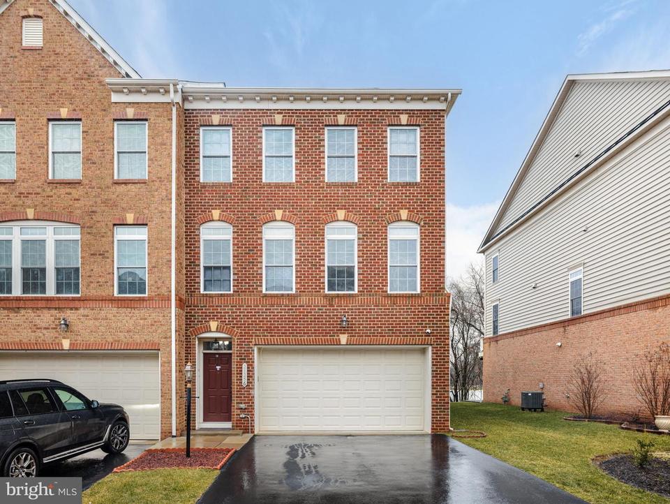  21256 Park Grove Ter, Ashburn, VA 20147 photo 2