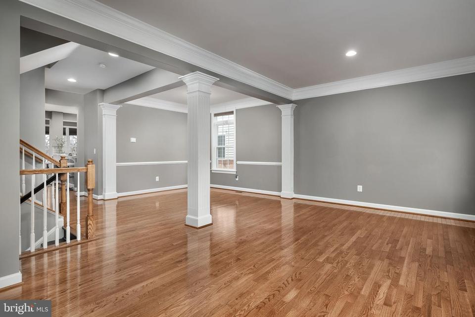  21256 Park Grove Ter, Ashburn, VA 20147 photo 17