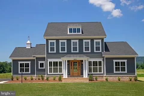 19714 Airmont Rd, Round Hill, VA 20141