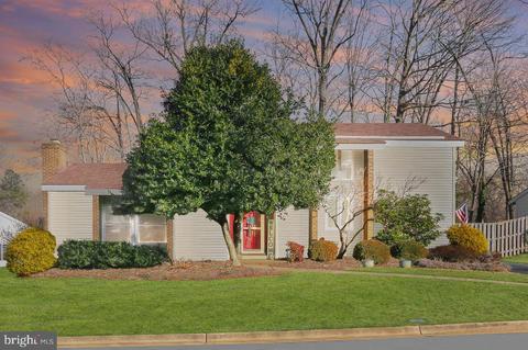 5 Brookfield Cir, Sterling, VA 20164 photo 1