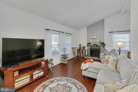 5 Brookfield Cir, Sterling, VA 20164 photo 11