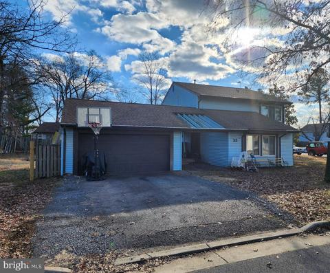 33 Thrush Rd, Sterling, VA 20164