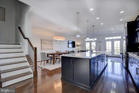 20640 Duxbury Ter, Ashburn, VA 20147