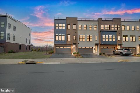 23569 Hopewell Manor Ter, Ashburn, VA 20148