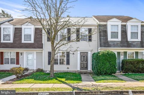 53 Quincy Ct, Sterling, VA 20165