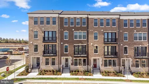 42619 Nubbins Ter, Ashburn, VA 20147