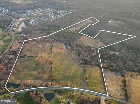20175 Evergreen Mills Road, Leesburg, VA 20175