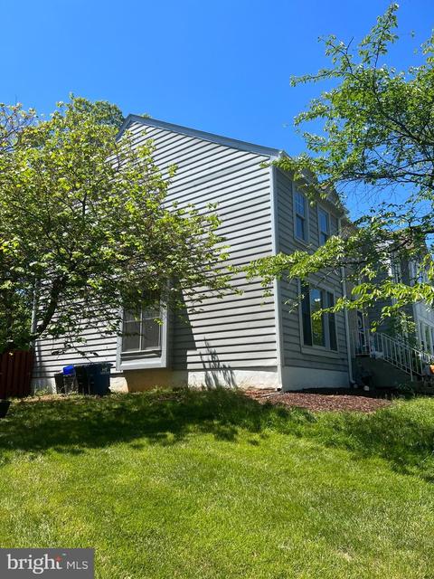 46819 Woodstone Ter, Sterling, VA 20164