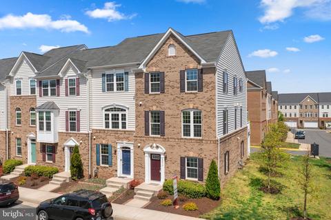 42616 Smokey Embers Ter, Sterling, VA 20166