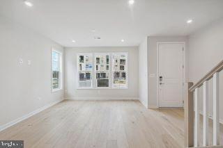 22094 Midmoore Dr, Ashburn, VA 20148 photo 3