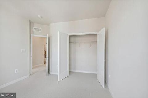 22096 Midmoore Dr, Ashburn, VA 20148 photo 9