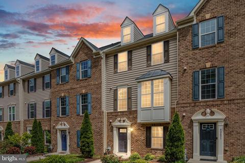 42649 Freistadt Sq, Sterling, VA 20166