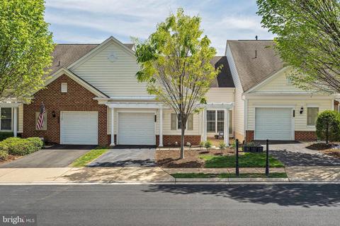 44379 Oakmont Manor Sq, Ashburn, VA 20147