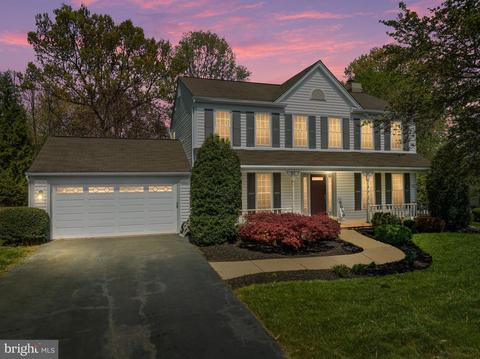 135 Minor Rd, Sterling, VA 20165